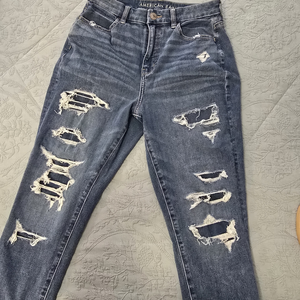 American Eagle Outfitters Distressed Blue Jeans for Women